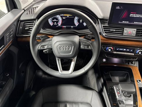 Used 2023 Audi Q5 2.0T Premium Plus w/ Premium Plus Package AWD/4WD image 13