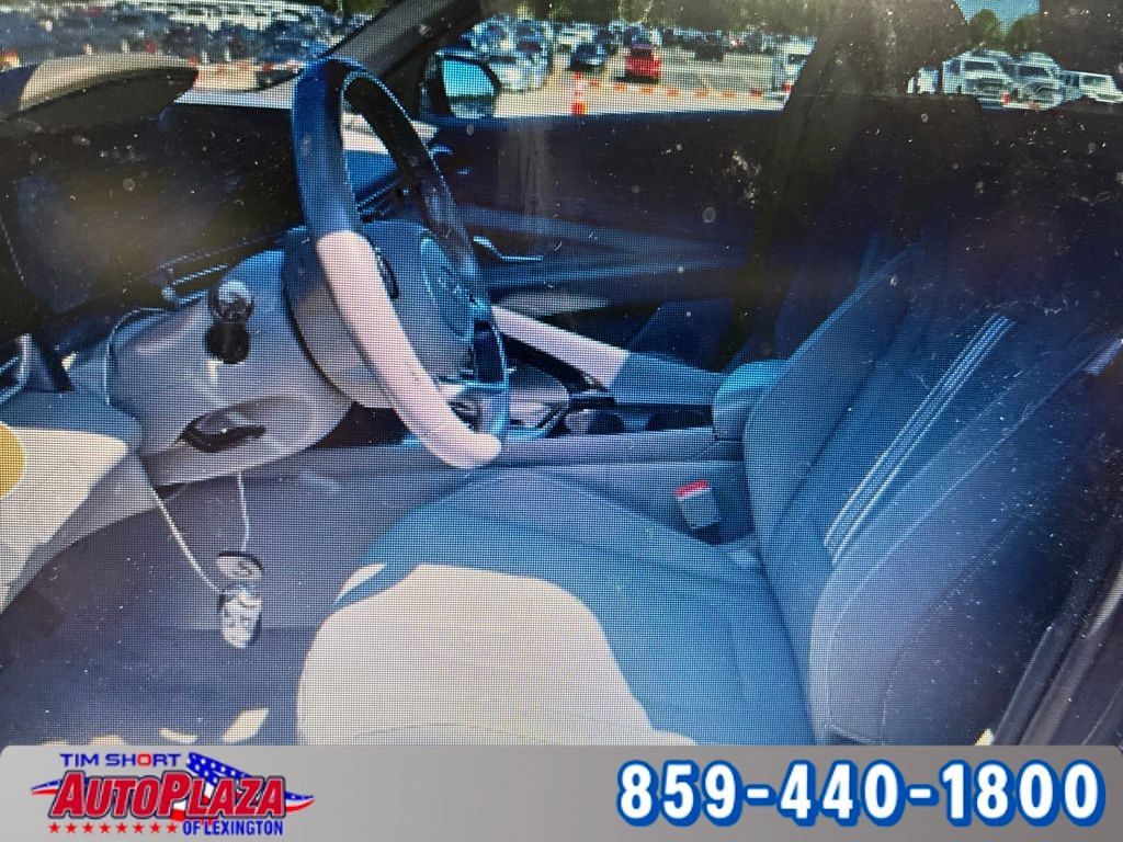 Used 2025 Hyundai Elantra SEL FWD image 8