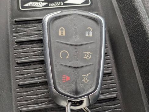 Used 2019 Cadillac Escalade ESV Luxury image 33