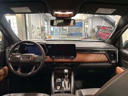 Used 2023 GMC Canyon AT4 w/ AT4 Premium Package image 16