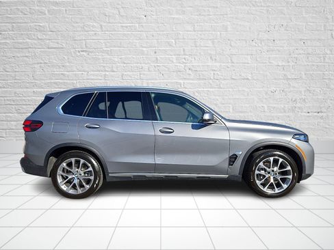 Used 2026 BMW X5 xDrive40i w/ Premium Package image 7