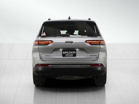 Used 2023 Jeep Grand Cherokee L Limited w/ Luxury Tech Group II image 4