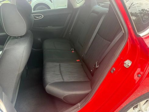 Used 2019 Nissan Sentra SV FWD image 13