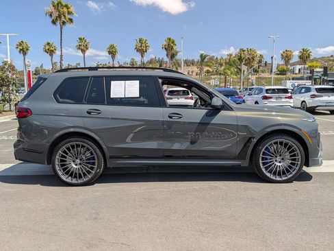 Certified 2025 BMW ALPINA XB7 AWD/4WD image 3