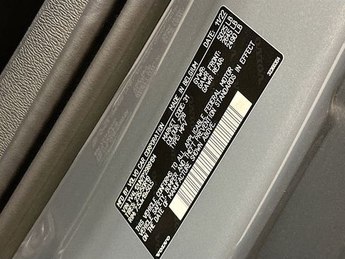 Used 2023 Volvo XC40 B5 Plus w/ Protection Package Premier image 12