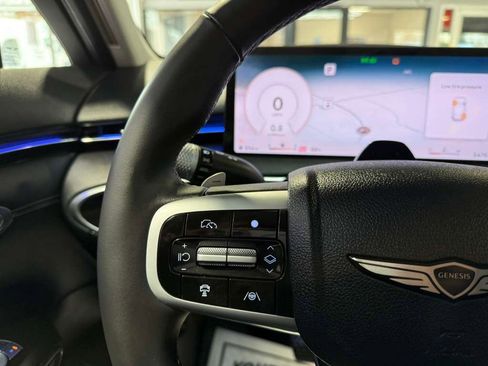 Used 2026 Genesis GV70 2.5T image 13