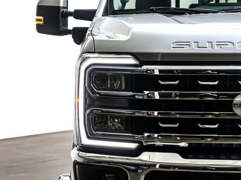 Used 2023 Ford F350 Lariat w/ Camper Package image 15