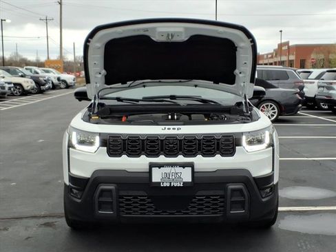 New 2026 Jeep Cherokee Overland image 23
