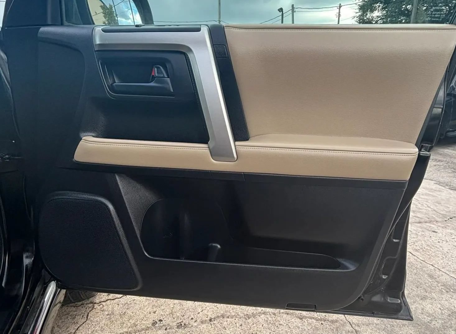 Used 2011 Toyota 4Runner SR5 w/ Convenience Pkg RWD image 19