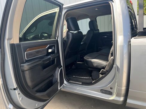Used 2022 RAM 2500 Laramie w/ Body Color Bumper Group RWD image 11