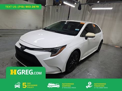 Used 2020 Toyota Corolla LE image 1