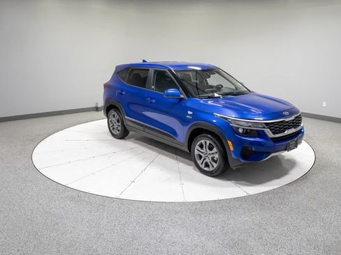 Used 2021 Kia Seltos LX AWD/4WD image 26