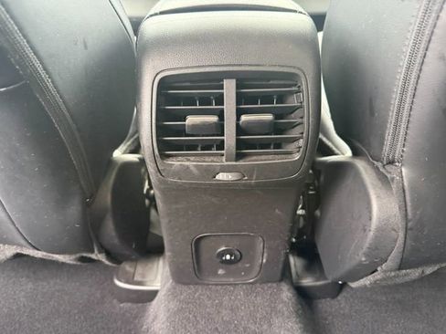 Used 2024 Ford Escape SE FWD image 16