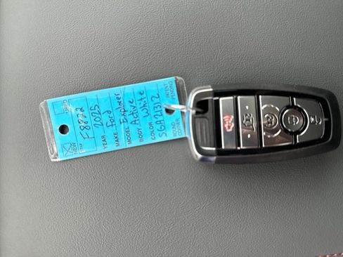 New 2025 Ford Explorer Active w/ Active Comfort Package image 28