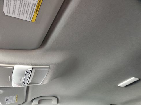 Used 2024 Nissan Sentra S FWD image 18