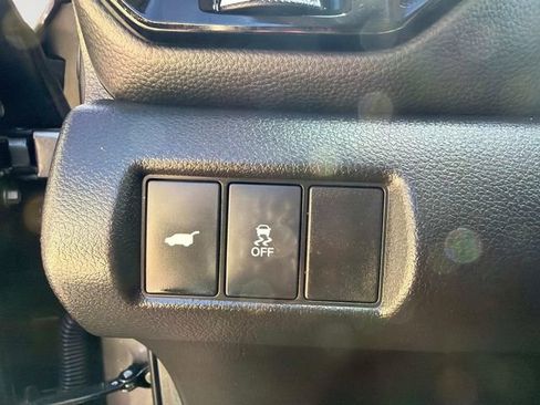 Used 2025 Honda Pilot Touring image 36
