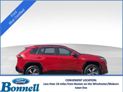 Used 2022 Toyota RAV4 SE AWD/4WD image 2
