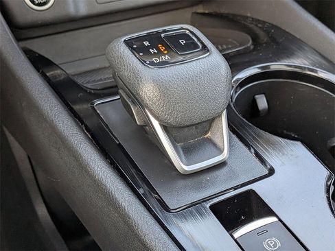 Used 2021 Nissan Rogue SV w/ Premium Package image 16