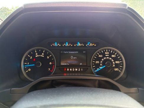 Used 2017 Ford F150 XLT w/ Equipment Group 301A Mid RWD image 21