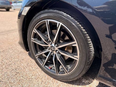 Used 2017 Toyota 86 RWD image 25