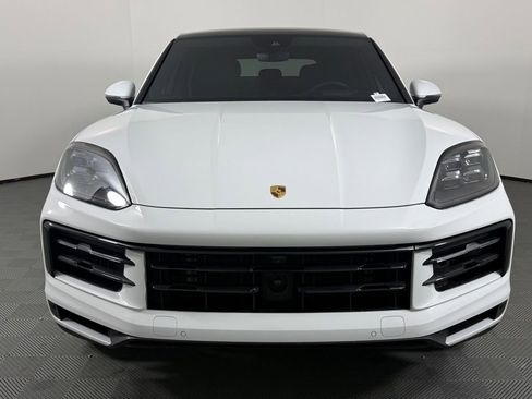 Certified 2024 Porsche Cayenne S image 10