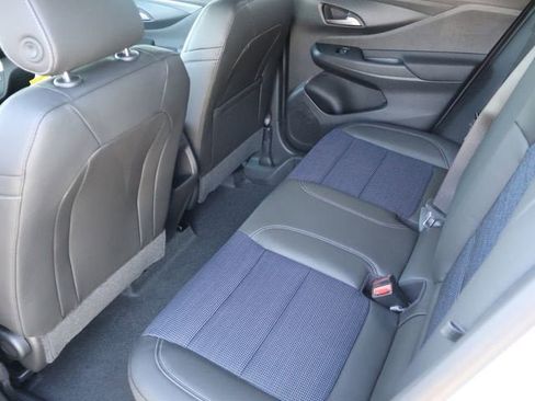 New 2026 Buick Envista Sport Touring FWD image 9