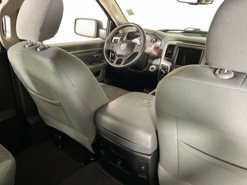 Used 2018 RAM 1500 Big Horn image 32