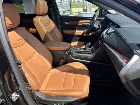 Certified 2024 Cadillac XT5 Premium Luxury AWD/4WD image 30
