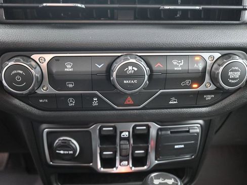 New 2026 Jeep Wrangler Sport image 32