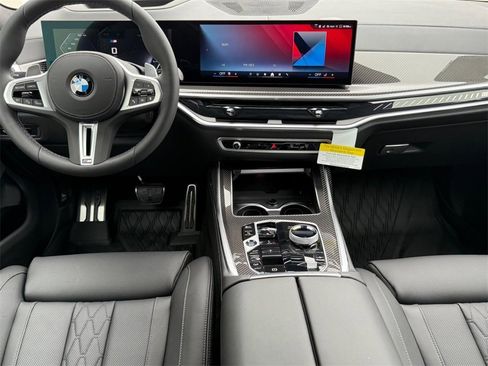 New 2026 BMW X7 M60i image 6