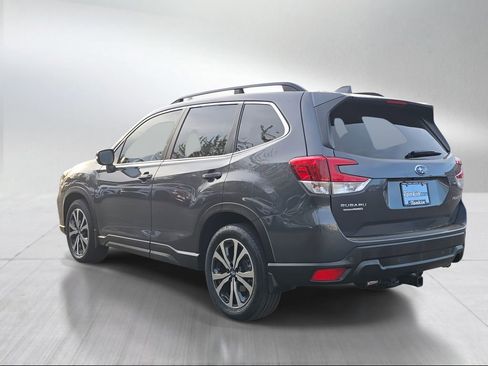 Used 2021 Subaru Forester Limited image 5