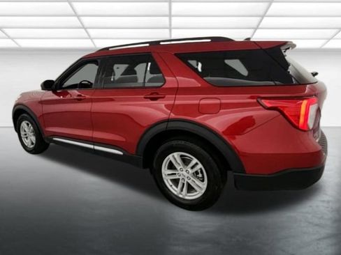 Certified 2024 Ford Explorer XLT AWD/4WD image 7