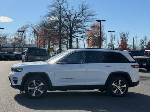 Used 2023 Jeep Grand Cherokee 4WD 4xe image 11