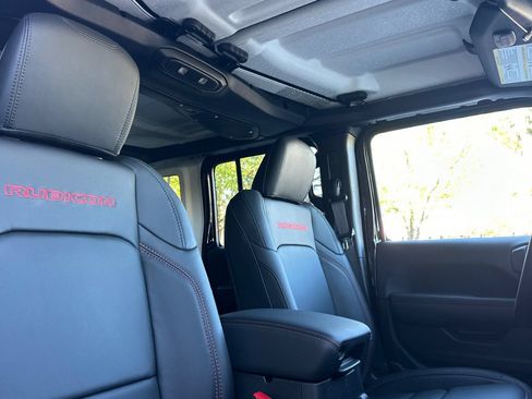 New 2026 Jeep Wrangler Unlimited Rubicon AWD/4WD image 16