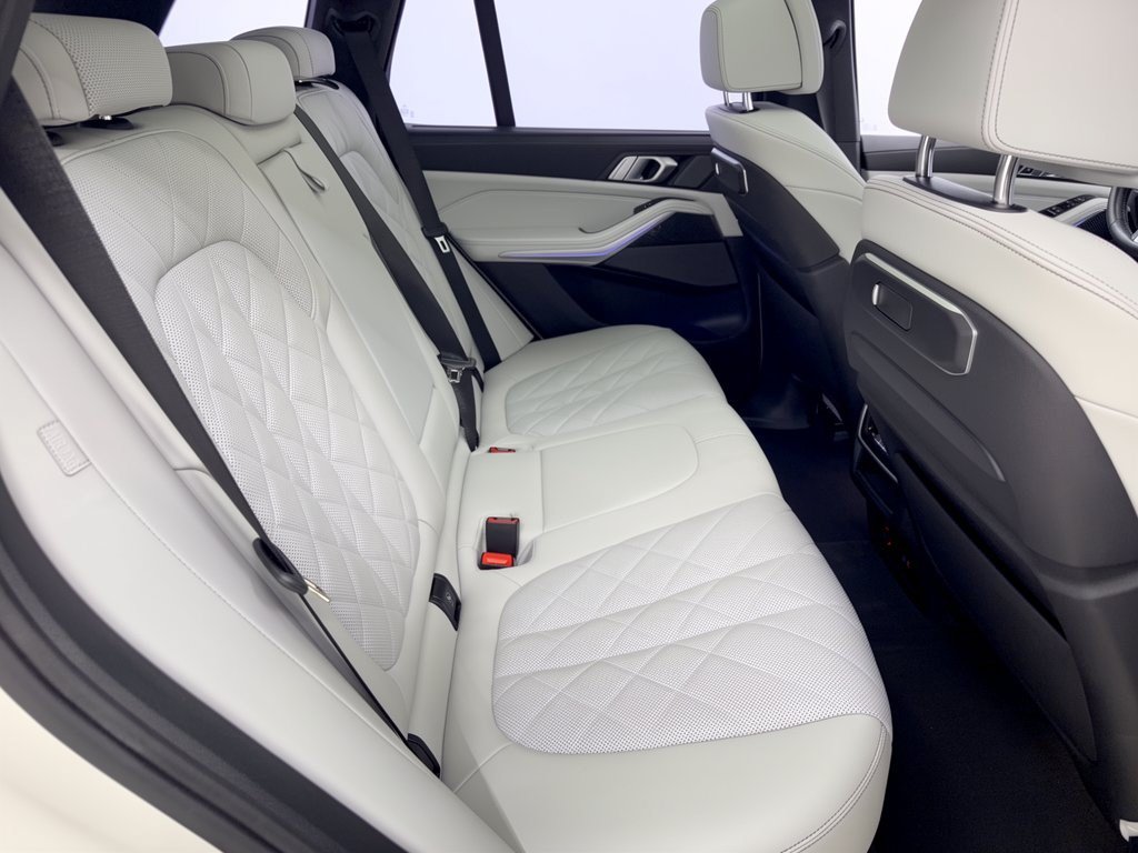 Certified 2024 BMW X5 M60i w/ Executive Package AWD/4WD image 29