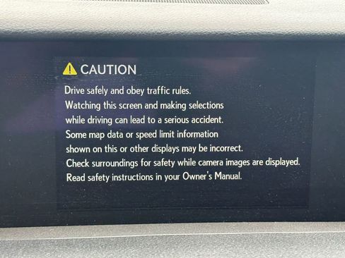 Used 2016 Lexus IS 300 AWD image 4