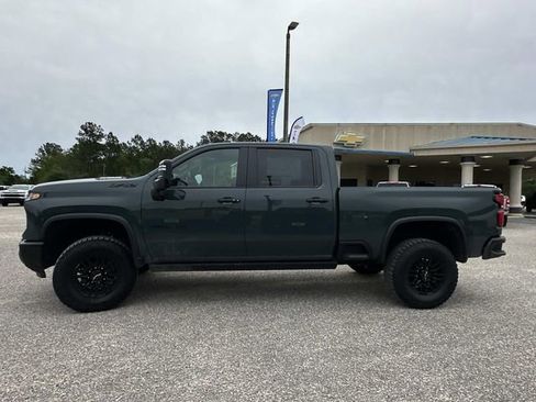 New 2026 Chevrolet Silverado 2500 ZR2 w/ LPO, Dark Essentials Package AWD/4WD image 12