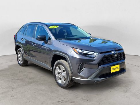 Used 2024 Toyota RAV4 LE AWD/4WD image 3