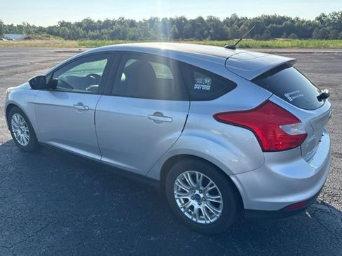 Used 2012 Ford Focus SE FWD image 6