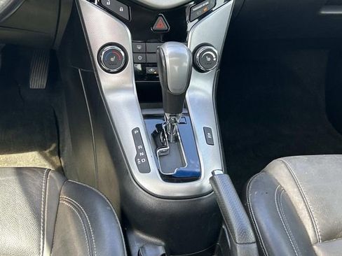 Used 2014 Chevrolet Cruze LTZ FWD image 17