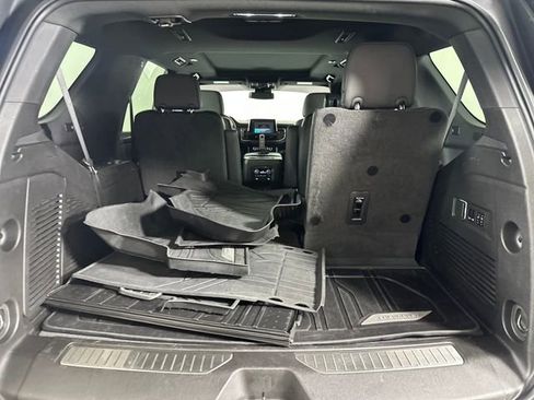 Used 2023 Chevrolet Tahoe Z71 w/ Luxury Package image 27