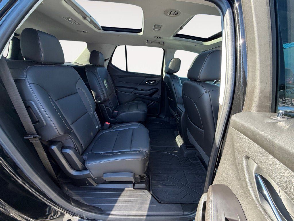 Used 2020 Chevrolet Traverse Premier AWD/4WD image 24