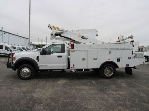Used 2020 Ford F550 2WD Regular Cab Super Duty image 5
