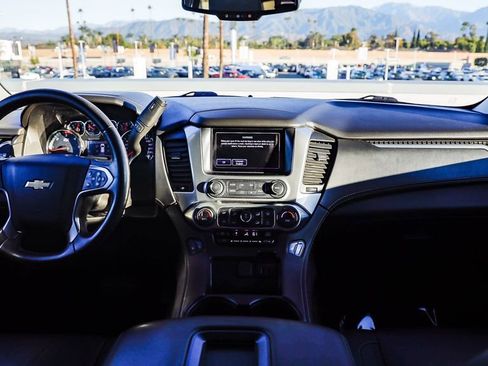 Used 2018 Chevrolet Tahoe LT image 13