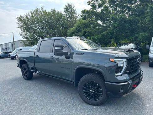 Used 2025 Chevrolet Silverado 2500 LTZ w/ Trail Boss Package AWD/4WD image 1