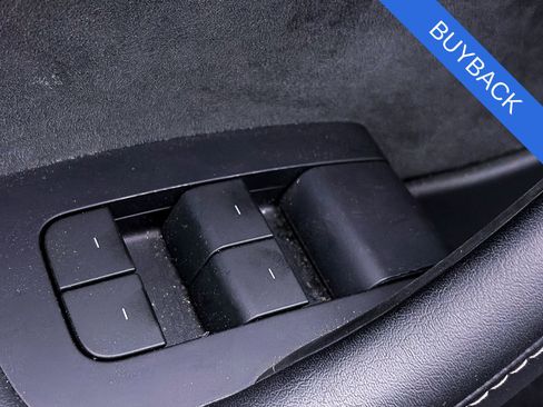 Used 2023 Tesla Model Y Performance AWD/4WD image 17