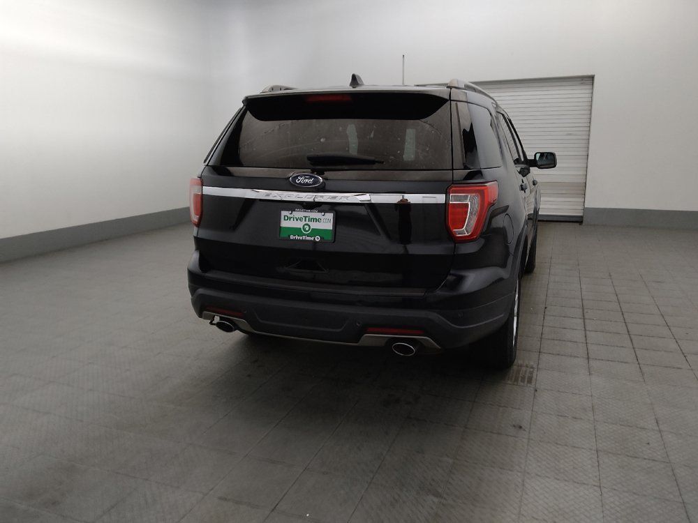 Used 2018 Ford Explorer XLT AWD/4WD image 7