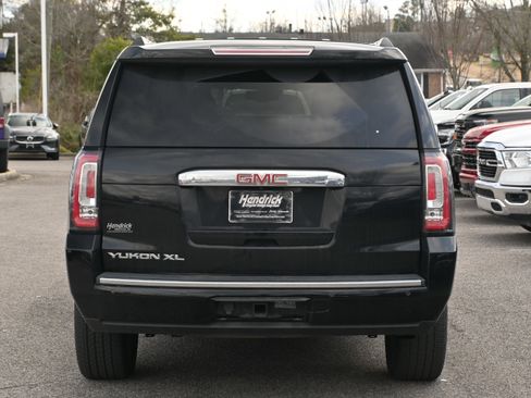 Used 2019 GMC Yukon XL Denali w/ Denali Ultimate Package image 13