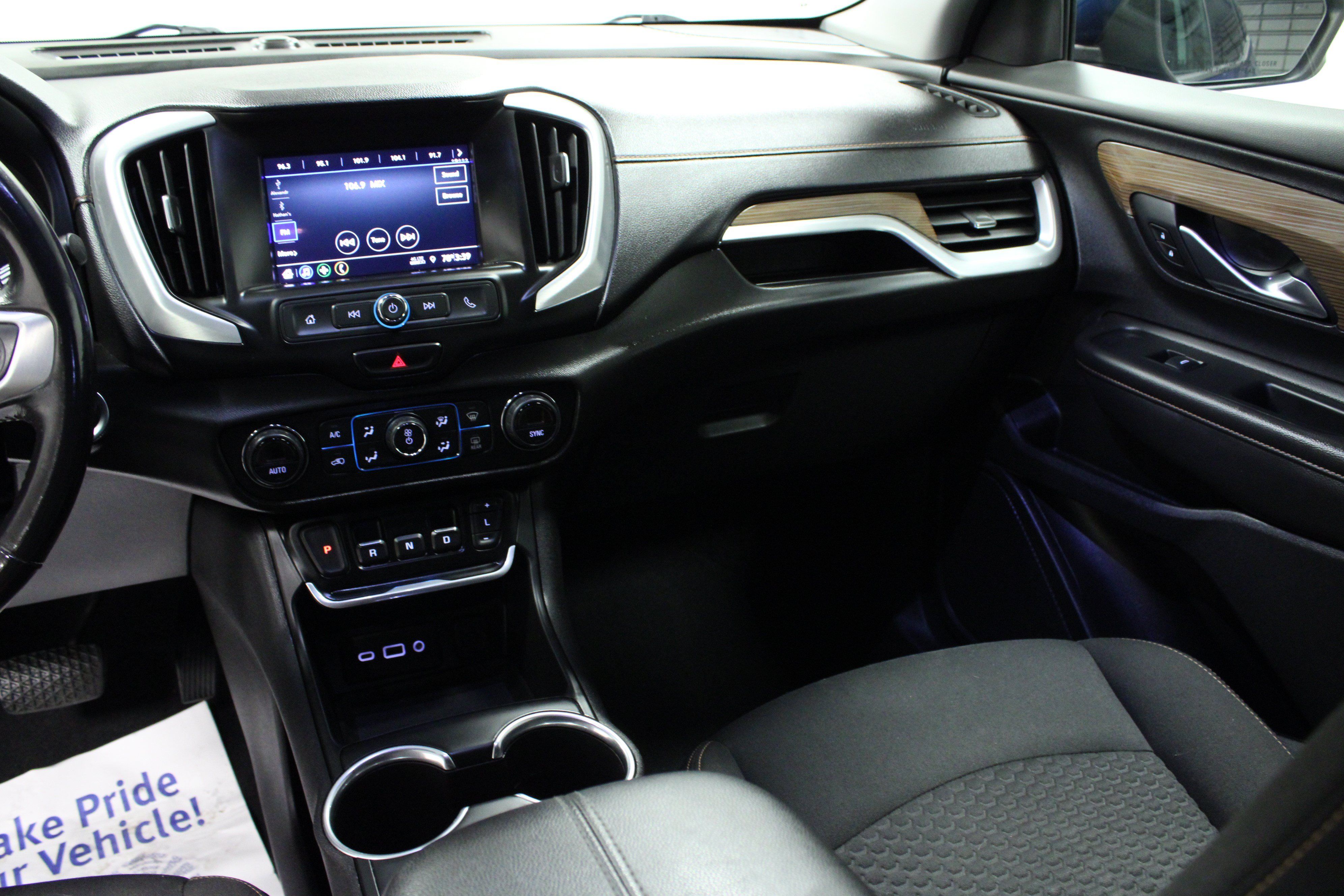 Used 2020 GMC Terrain SLE w/ Driver Convenience Package AWD/4WD image 19
