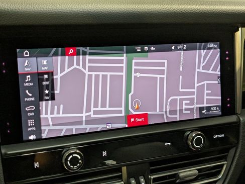 Certified 2022 Porsche Macan S AWD/4WD image 34